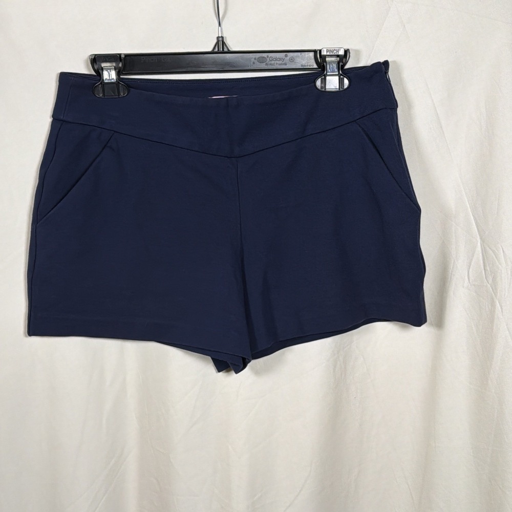 Lilly‎ Pulitzer Navy Shorts Womens Size 4 Side Zip Pockets Casual